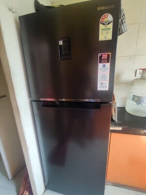 Furnished Amenities in 1 BHK Apartment at Silver Crown, Kanakia Road – for Rent