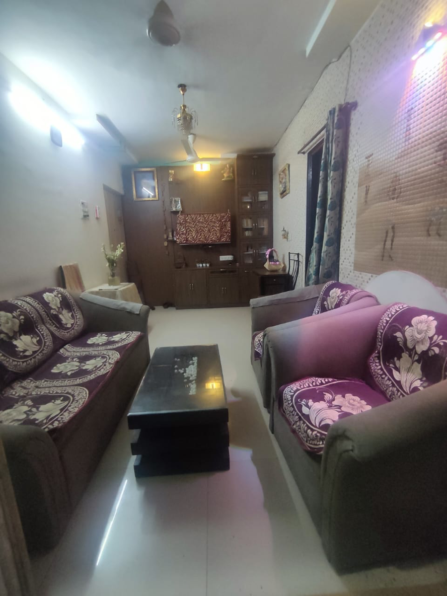 1 BHK Apartment For Rent in Silver Crown