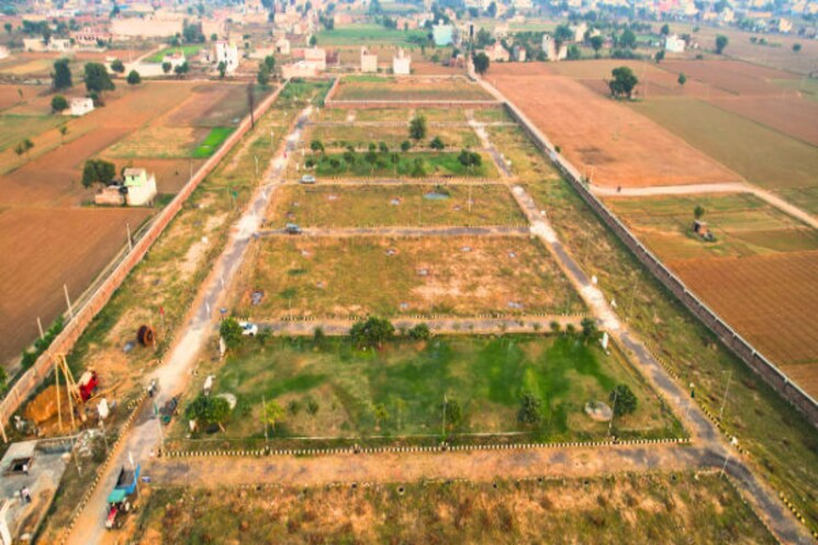Master Plan, sector 14  100 Sq.Yd. Plot In Sector 14 Palwal 9225291