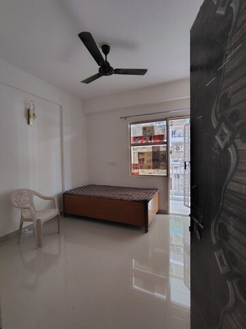 Room in 3 BHK Apartment at Adore Happy Homes, Sector 86 – for Rent