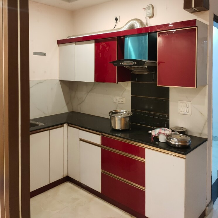 Kitchen, uttam nagar 2.5 Bedroom 56 Sq.Yd. Builder Floor In Uttam Nagar Delhi 9225314