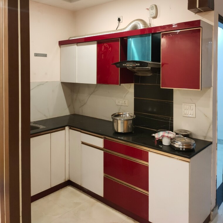 Kitchen, uttam nagar 2.5 Bedroom 56 Sq.Yd. Builder Floor In Uttam Nagar Delhi 9225314