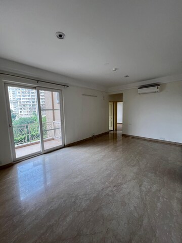 Room in 3 BHK Apartment at AIPL The Peaceful Homes, Sector 70a – for Sale