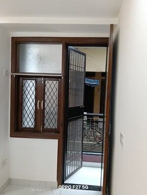 Room in 2 BHK Builder Floor at Savitri Nagar – for Rent