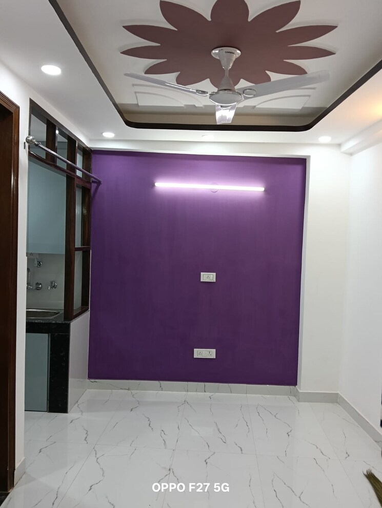 undefined, savitri nagar 2 Bedroom 800 Sq.Ft. Builder Floor In Savitri Nagar Delhi 9225351