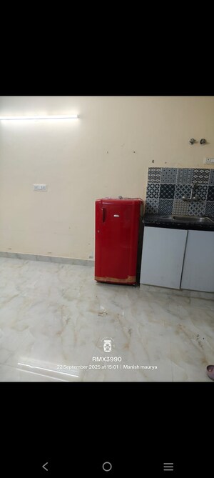 Room in 1 BHK Builder Floor at Saket – for Rent
