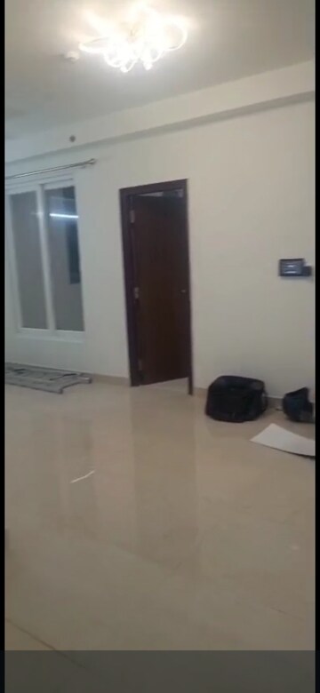 Room in 3 BHK Apartment at Hero Homes Gurgaon, Sector 104 – for Rent