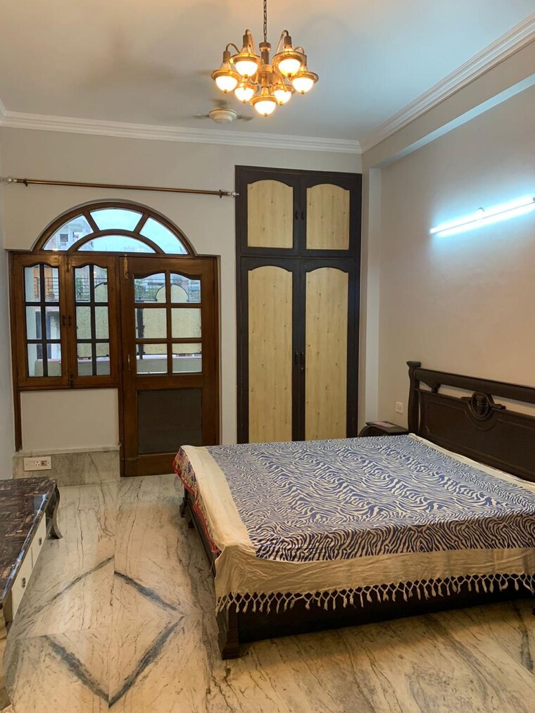 Bedroom, sukhdev vihar 3 Bedroom 2100 Sq.Ft. Builder Floor In Sukhdev Vihar Delhi 9225386