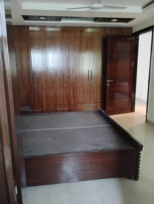 Bedroom in 3 BHK Builder Floor at South Extension ii – for Rent