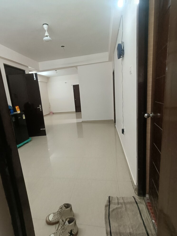 Bathroom, exhibition road 3 Bedroom 1475 Sq.Ft. Apartment In Exhibition Road Patna 9225412