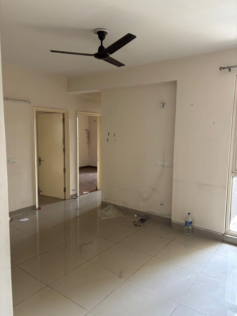 Bathroom, wave-executive-floors 3 Bedroom 749 Sq.Ft. Apartment In Wave City Ghaziabad 9225432