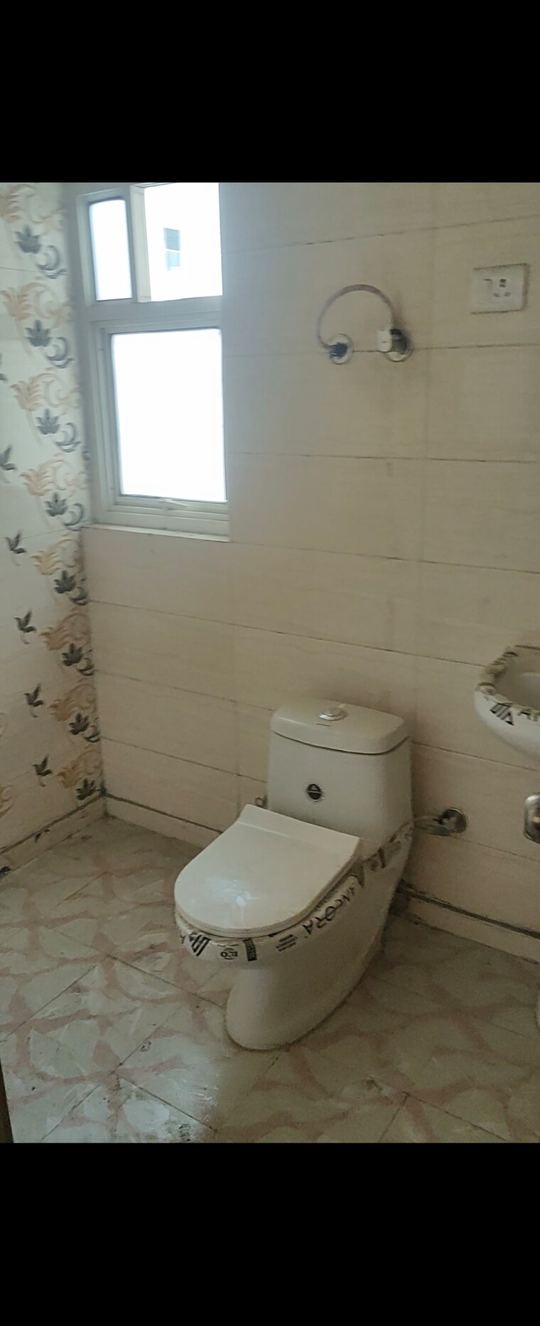Bathroom, eureka-diya-green-city 2 Bedroom 968 Sq.Ft. Apartment In Raj Nagar Extension Ghaziabad 9225465