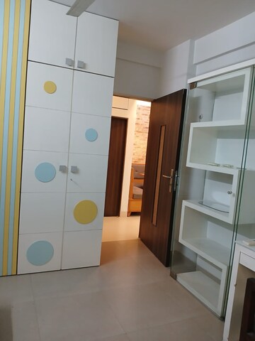 Furnished Amenities in 2 BHK Apartment at Hiranandani Powai Park, Powai – for Rent
