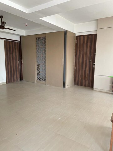 Room in 2 BHK Apartment at Ajmera Himalayan Heights, Wadala – for Rent