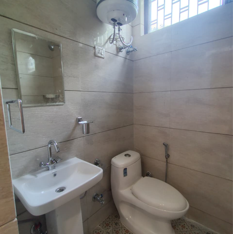 Bathroom, malviya nagar 2 Bedroom 900 Sq.Ft. Builder Floor In Malviya Nagar Delhi 9225499