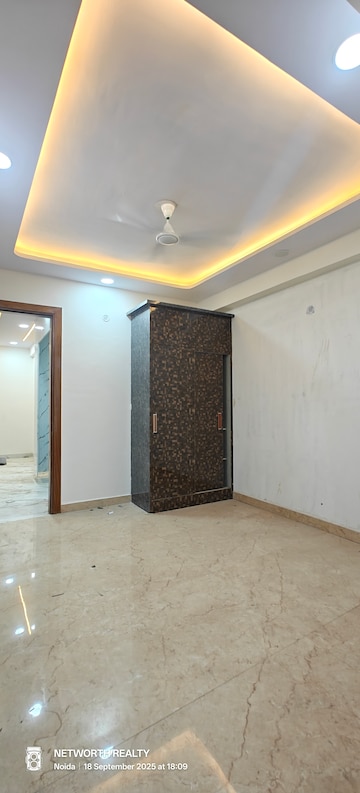 Bedroom in 2 BHK Builder Floor at Sector 73 – for Sale