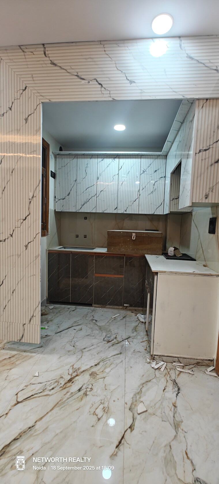 Kitchen, sector 73 2 Bedroom 1000 Sq.Ft. Builder Floor In Sector 73 Noida 9225588