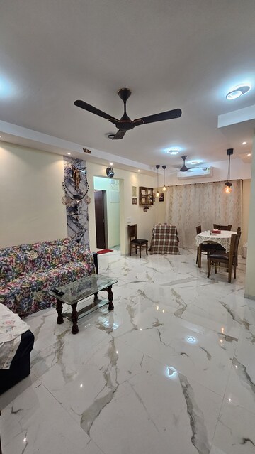 2 BHK Apartment For Sale in Malad West