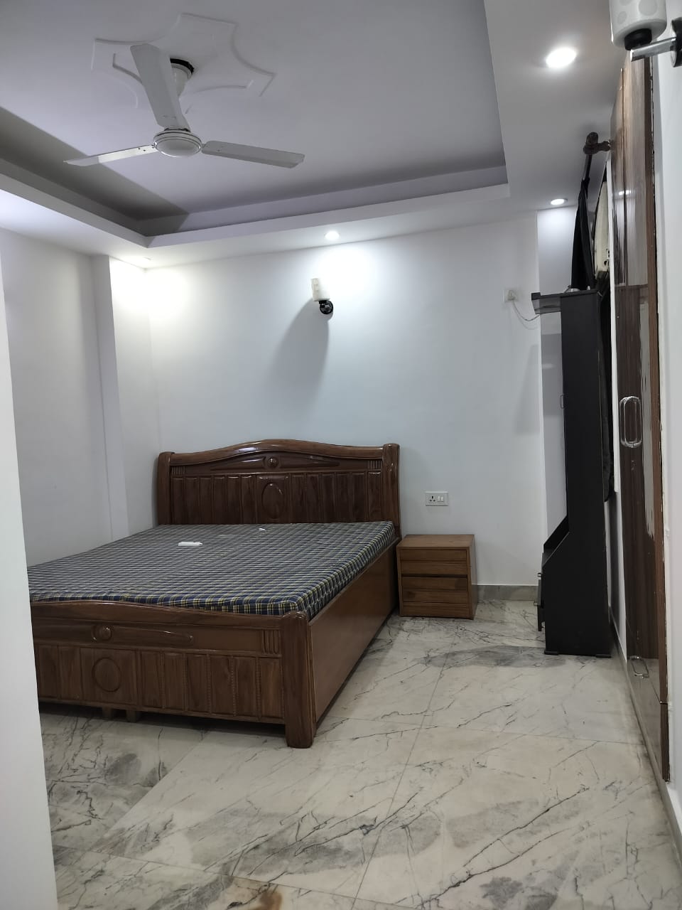 1 BHK + Servant Room Builder Floor For Rent in Freedom Fighters Enclave