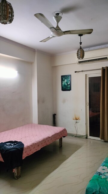 Bedroom in 2.5 BHK Apartment at Futec Gateway, Sector 75 – for Rent