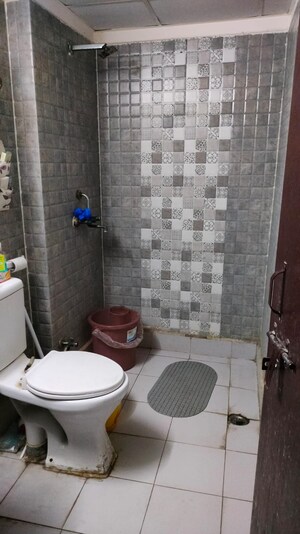 Bathroom in 2.5 BHK Apartment at Futec Gateway, Sector 75 – for Rent