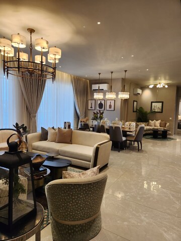 Living Room in 4 BHK Builder Floor at Sector 8 – for Rent