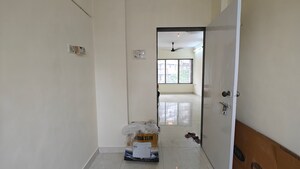 Room in 1 BHK Apartment at Sagar Apartment Dahisar, Dahisar West – for Rent