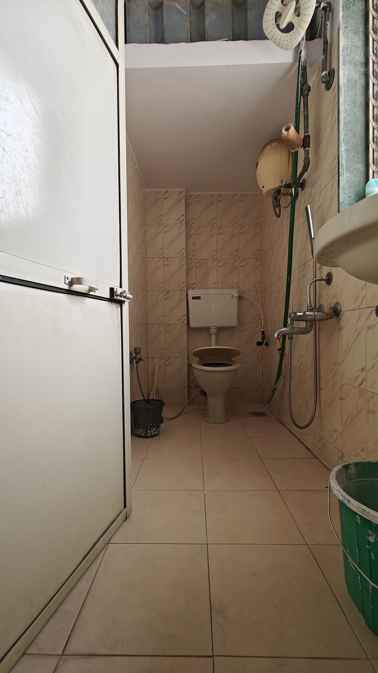 Bathroom, sagar-apartment-dahisar 1 Bedroom 450 Sq.Ft. Apartment In Dahisar West Mumbai 9225622