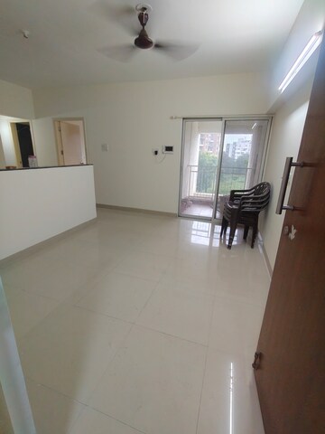 Room in 1 BHK Apartment at Godrej Horizon, Mohammadwadi – for Sale