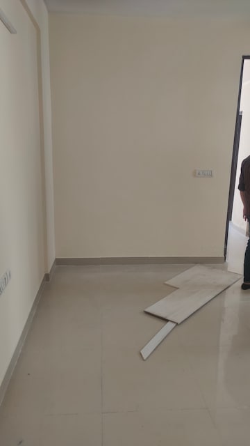 Room in 1 BHK Apartment at Maxheights Dream Homes, Kundli – for Rent
