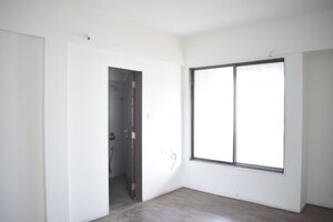 Room in 3 BHK Apartment at Rachana Beverly Hills, Baner – for Sale