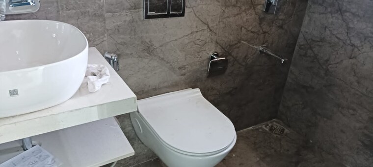 Bathroom, nahar-amaryllis-towers-and-plaza 3 Bedroom 805 Sq.Ft. Apartment In Chandivali Mumbai 9225685