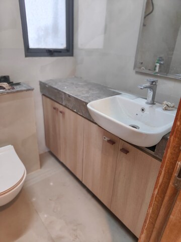 Bathroom in 3 BHK Apartment at M3M Heights, Sector 65 – for Rent