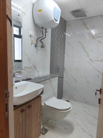 Bathroom in 3 BHK Apartment at M3M Heights, Sector 65 – for Rent