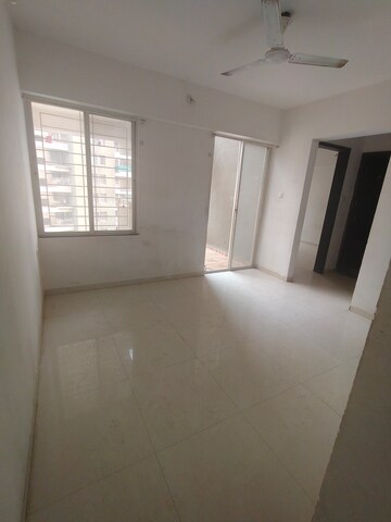 Room in 2 BHK Apartment at Majestique 38 Park Majestique, Undri – for Sale