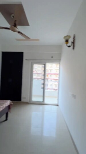 Room in 3 BHK Apartment at Samridhi Grand Avenue, Tech Zone 4 Greater Noida – for Sale