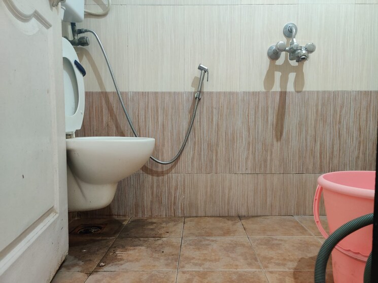 Bathroom, sapphire-lakeside 1 Bedroom 500 Sq.Ft. Apartment In Powai Mumbai 9225708