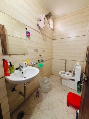 Bathroom in 1 BHK Builder Floor at Saket – for Rent