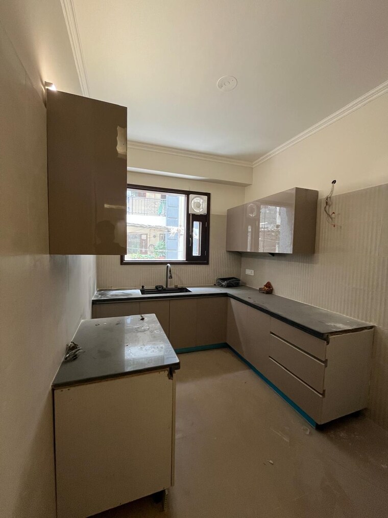 Kitchen, chattarpur 3 Bedroom 1200 Sq.Ft. Builder Floor In Chattarpur Delhi 9225803