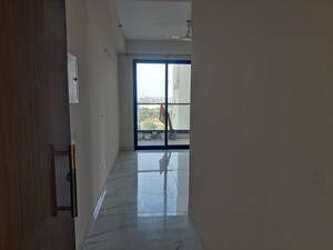 Room in 3 BHK Apartment at Smart World Orchard, Sector 61 – for Rent