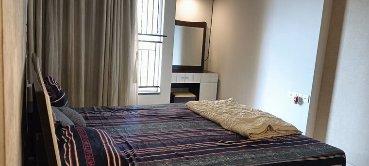 Bedroom, rustomjee-urbania-azziano 2 Bedroom 853 Sq.Ft. Apartment In Thane West Thane 9225629