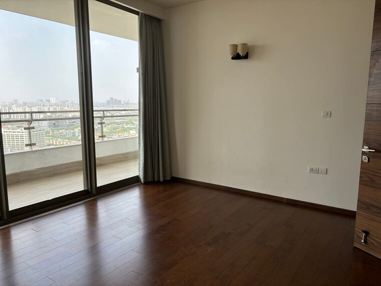 Room, m3m-golf-estate 4 Bedroom 4785 Sq.Ft. Apartment In Sector 65 Gurgaon 9225826