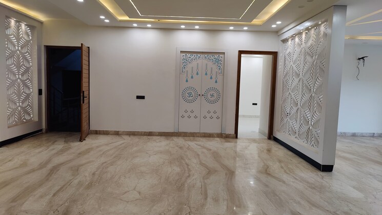 Room, green fields colony 4 Bedroom 2025 Sq.Ft. Builder Floor In Green Fields Colony Faridabad 9225913