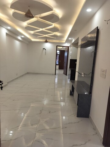 Living Room in 3 BHK Builder Floor at Chattarpur – for Rent