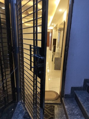 Lobby in 3 BHK Builder Floor at Chattarpur – for Rent