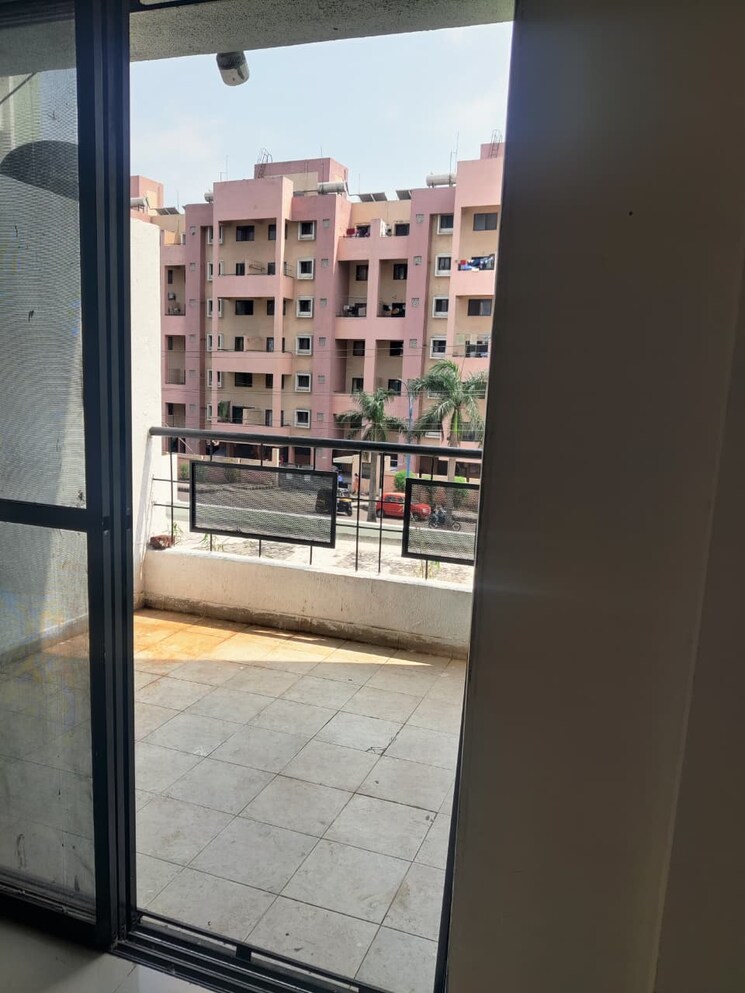 Balcony, magarpatta-city-iris 2 Bedroom 950 Sq.Ft. Apartment In Hadapsar Pune 9225928