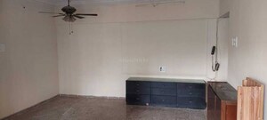 Room in 1 BHK Apartment at Valentine Apartments, Goregaon East – for Rent
