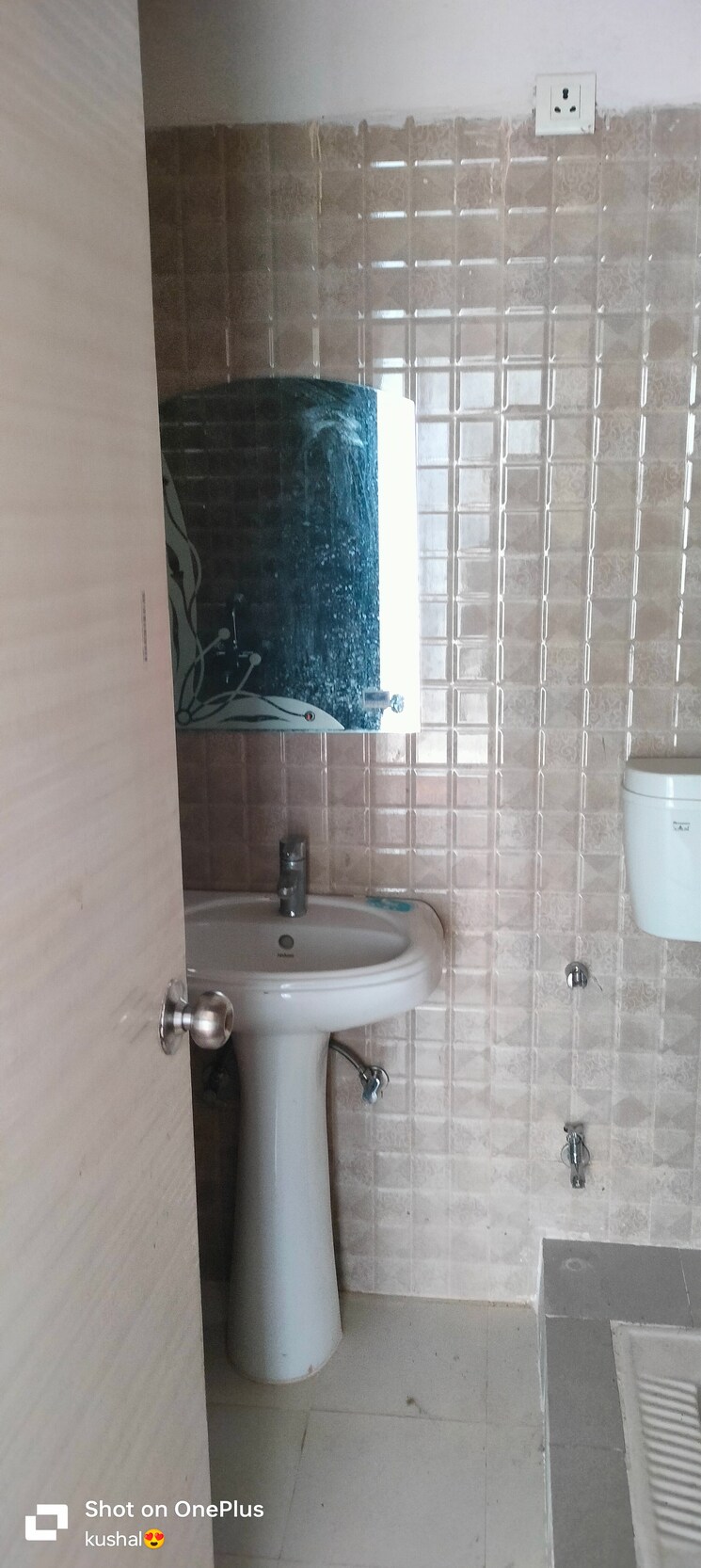 Bathroom, urban-axis-urban-woods 3 Bedroom 1560 Sq.Ft. Apartment In Sushant Golf City Lucknow 9226012