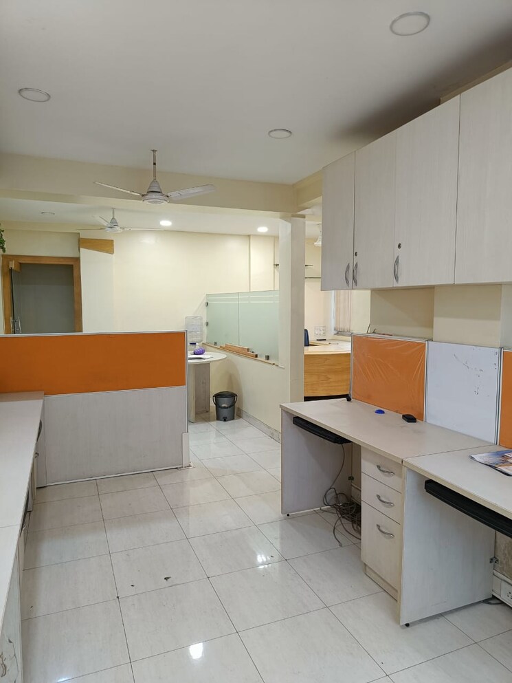 Kitchen, model colony Commercial Office Space 600 Sq.Ft. In Model Colony Pune 9226032