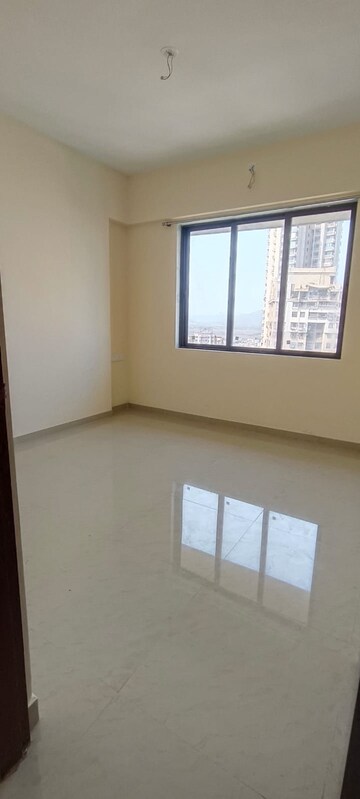 Room in 2 BHK Apartment at Ram Pushpanjali Residency, Owale – for Rent